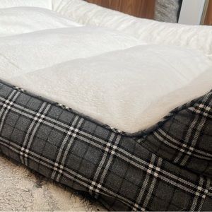 Brand new XXL dog bed